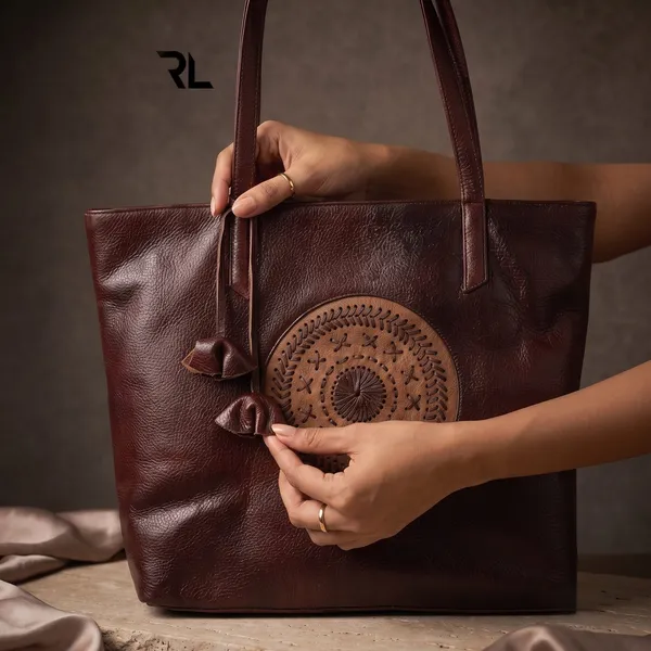 The_Elegance_Tote_-_Art_No._704_Maroon