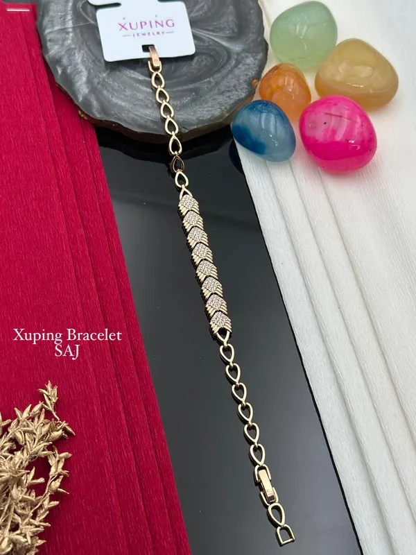 Rose_Gold_Premium_Stainless_Steel_Braclets_For_Women