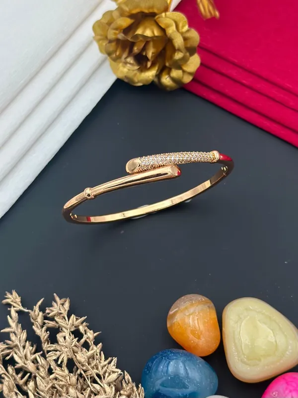 Golden_Premium_Kada_For_Women