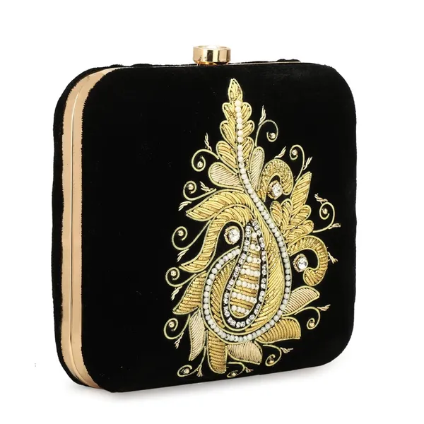 Black_Velvet_Premium_Clutch_Box_Purse_For_Women