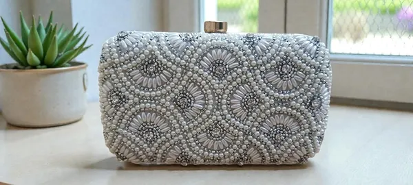 Offwhite_Cotton_Premium_Clutch_Box_Purse_For_Women