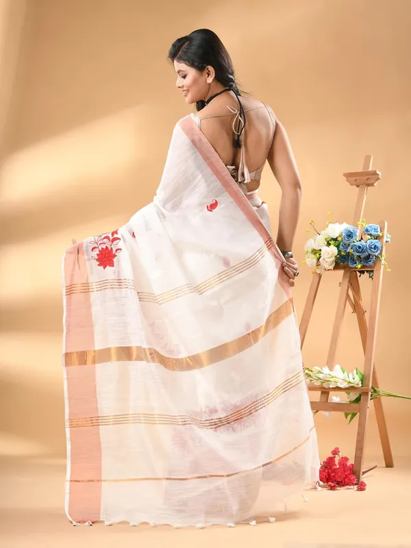 White_Cotton_Silk_Handloom_Embroidery_Saree_With_Blouse_Piece_For_Women