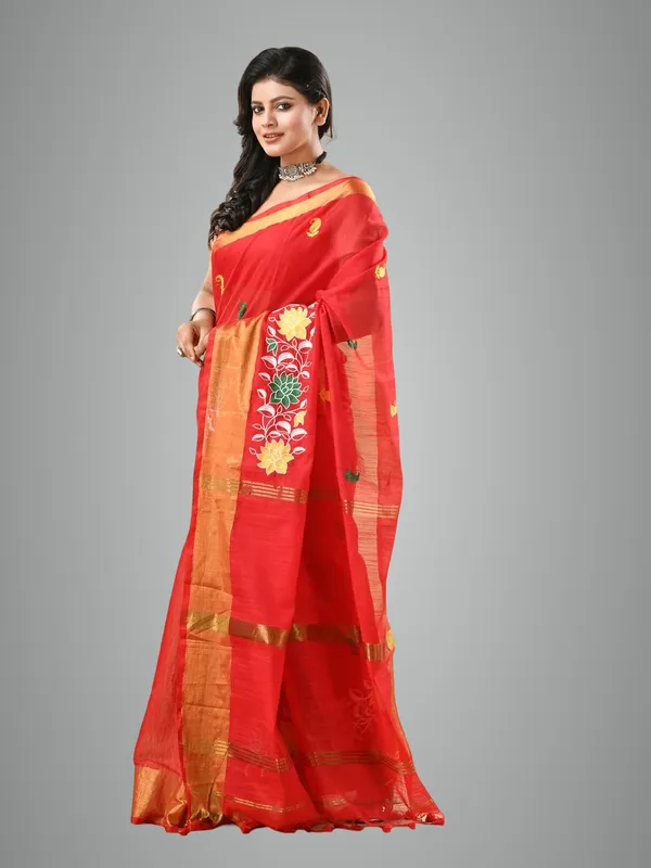 Red_Cotton_Silk_Handloom_Embroide_Saree_With_Blouse_Piece_For_Women