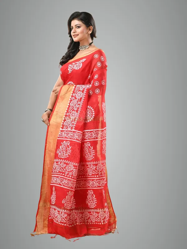 Red_&_White_Linen_Slab_Cotton_Blend_Block_Print_Saree_With_Blouse_Piece_For_Women