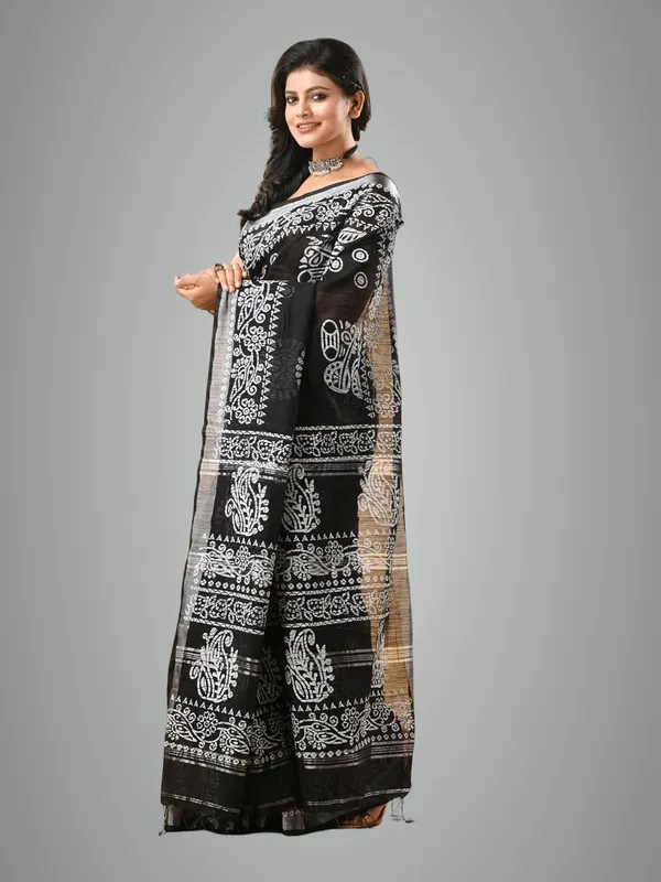 Black_&_White_Slab_Linen_Block_Print_Saree_With_Blouse_Piece_For_Women
