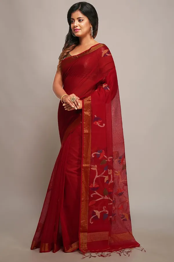 Red_Cotton_Silk_Soft_Dhakai_Jamdani_Saree_With_Zari_Border_For_Women