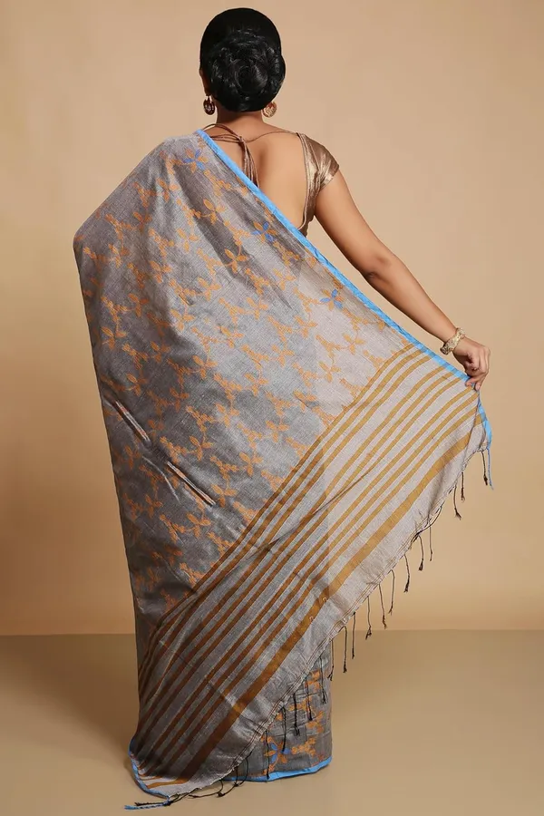 Grey_Bengal_Cotton_Handloom_Saree_With_Blouse_Piece_For_Women