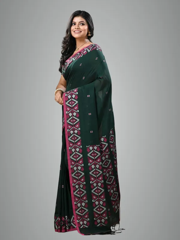 Dark_Green_Bengal_Pure_Cotton_Saree_With_Blouse_Piece_For_Women