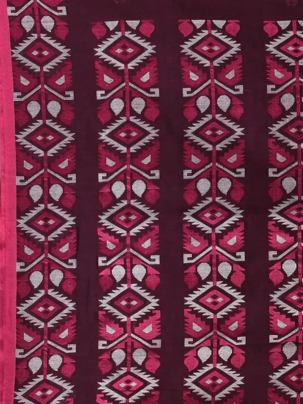 Magenta_Bengal_Pure_Cotton_Saree_With_Blouse_Piece_For_Women