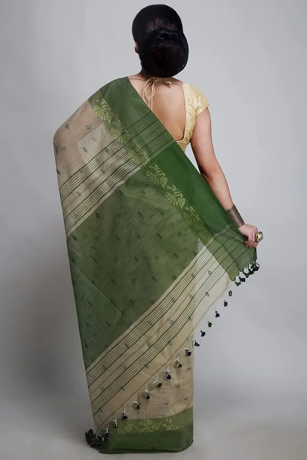 Beige_Woven_Handloom_Pure_Cotton_Silk_Saree_With_Blouse_Piece_For_Women