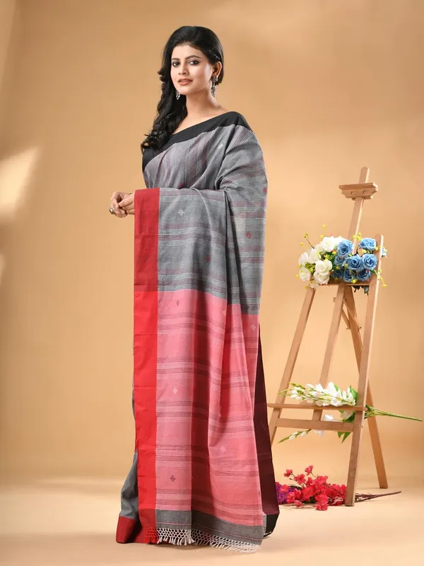 Grey_Pure_Cotton_Kantha_Work_Saree_With_Blouse_Piece_For_Women