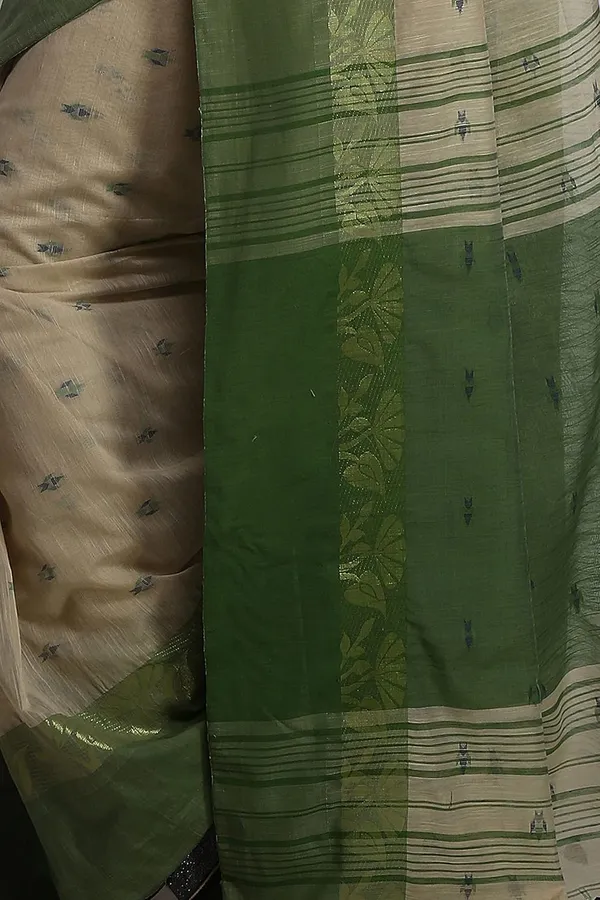 Beige_Woven_Handloom_Pure_Cotton_Silk_Saree_With_Blouse_Piece_For_Women