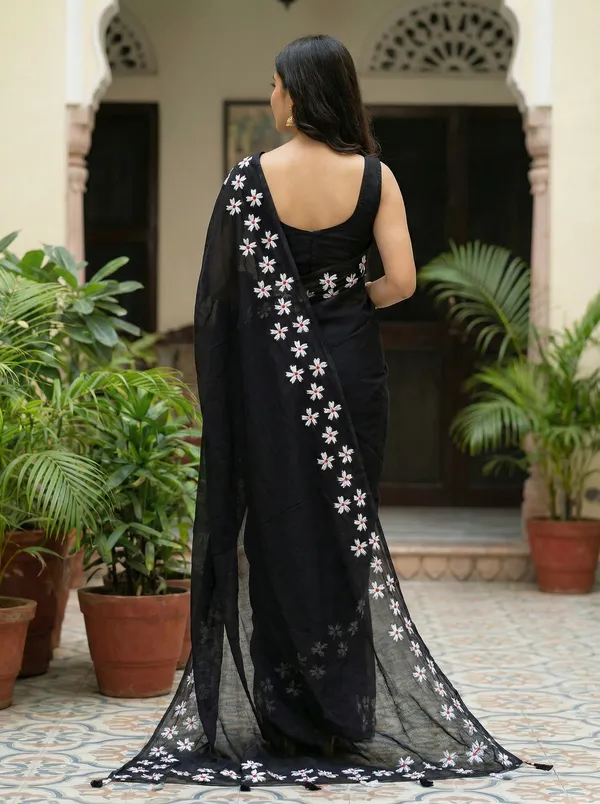 WoodenTant_Women�s_Original_Hand_Paint_Cotton_Mulmul_saree_Black_color_without_Blouse_Piece