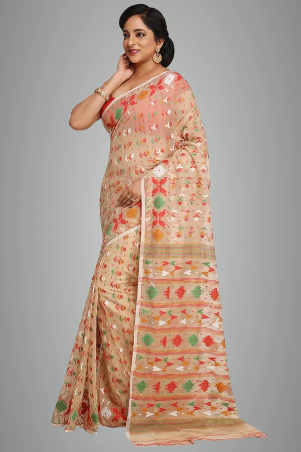 Beige_Bengal_Made_Cotton_Silk_Dhakai_Jamdani_Saree_With_Blouse_Piece_For_Women
