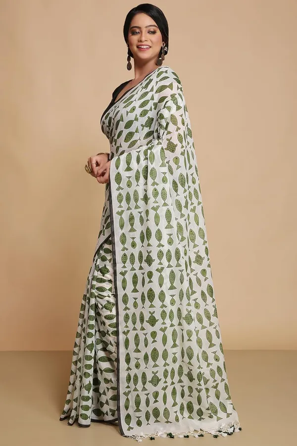 White_&_Green_Pure_Cotton_Printed_Saree_With_Blouse_Piece_For_Women