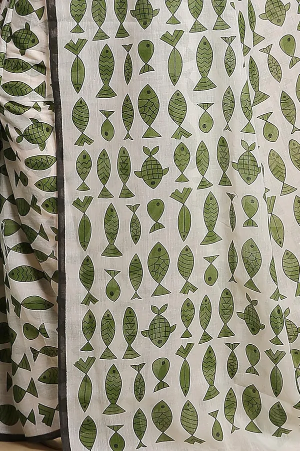 White_&_Green_Pure_Cotton_Printed_Saree_With_Blouse_Piece_For_Women