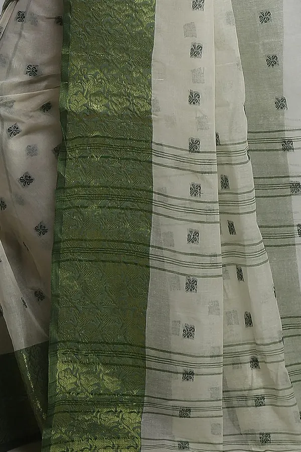 Beige_&_Green_Pure_Cotton_Bengali_Saree_With_Starch_Without_Blouse_Blouse_For_Women