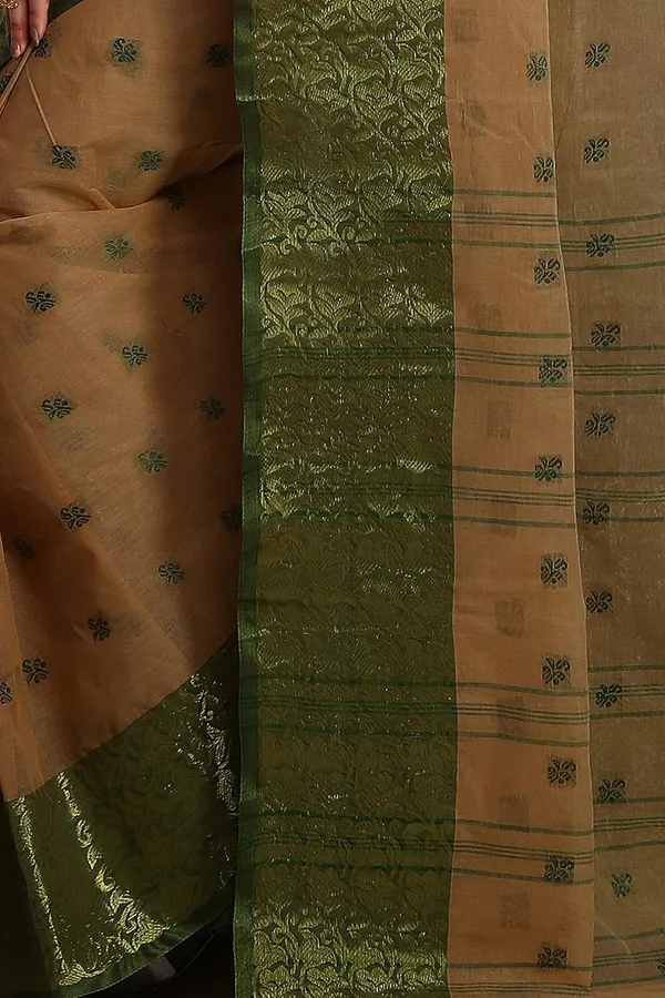 Beige_&_Green_Pure_Cotton_Bengali_Saree_With_Starch_Without_Blouse_Blouse_For_Women