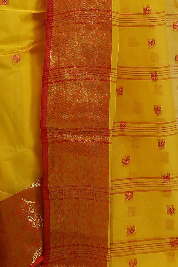 Yellow_Cotton_Saree_With_Designer_Zari_Border_Without_Blouse_Piece_For_Women