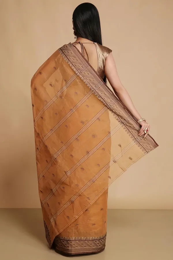 Beige_Pure_Cotton_Saree_With_All_Over_Leaf_Work_With_Designer_Cotton_Thread_Border_For_Women
