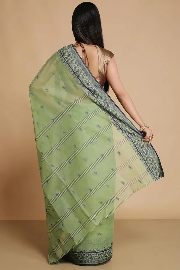 Green_Pure_Cotton_Saree_With_All_Over_Leaf_Work_With_Designer_Cotton_Thread_Border_For_Women