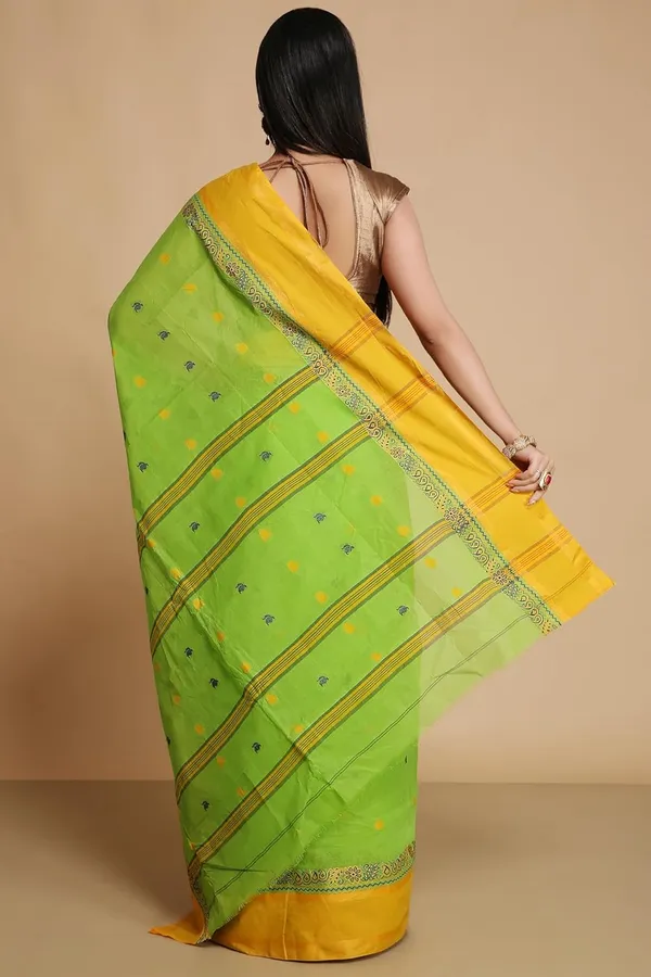 Light_Green_Pure_Cotton_Saree_With_Solid_Border_For_Women