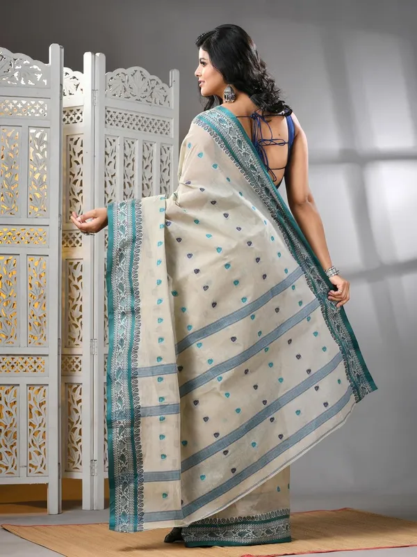 Off-White_Pure_Cotton_Saree_With_Designer_Border_For_Women