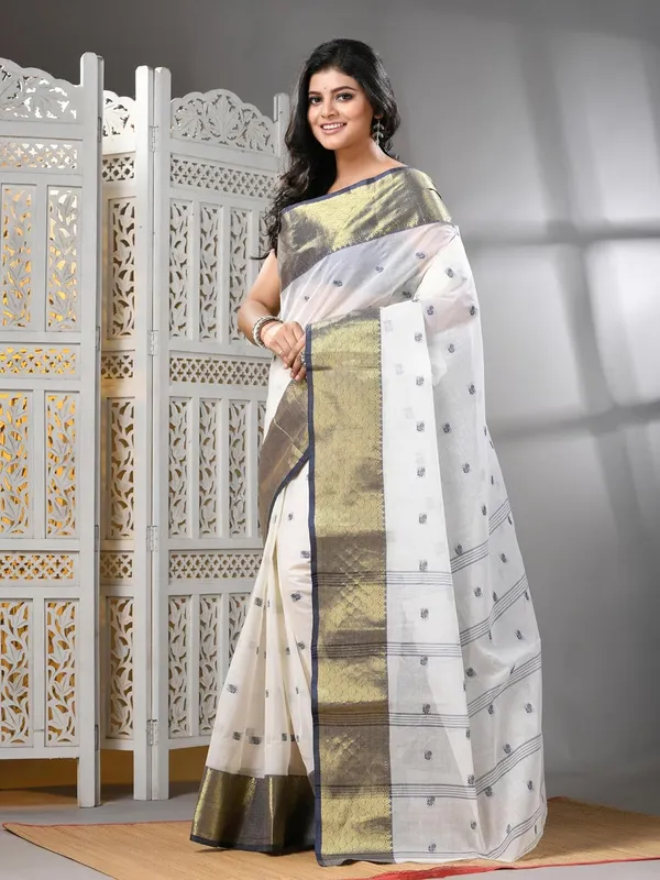 Off_White_Pure_Cotton_Saree_With_Designer_Zari_Border_With_Starch_For_Women