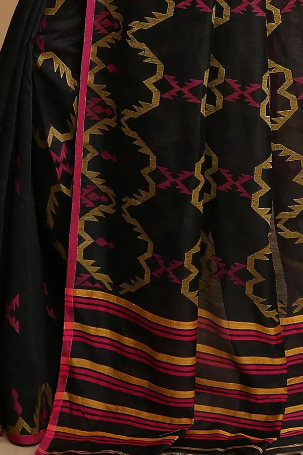 Black_Cotton_Silk_Handloom_Saree_With_Blouse_Piece_For_Women