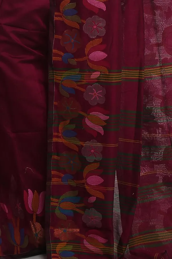 Magenta_Woven_Handloom_Cotton_Silk_Saree_With_Jamdani_Lotus_Border_For_Women