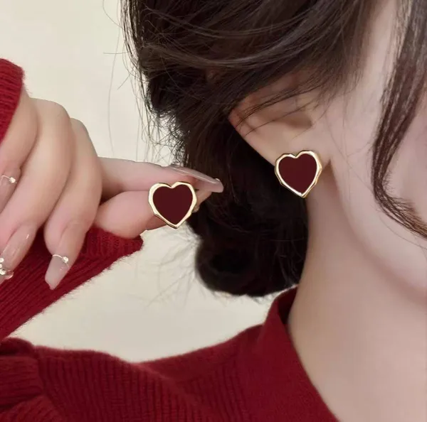 Golden_and_red_heart_Studs