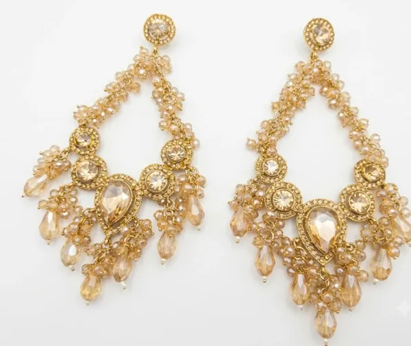 Golden_triangular_drop_earrings_