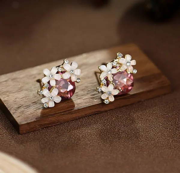 Pink_crystal_studs