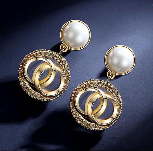 Golden_Maze_Pearl_Drop_Studs