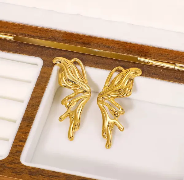 Golden_butterfly_Studs
