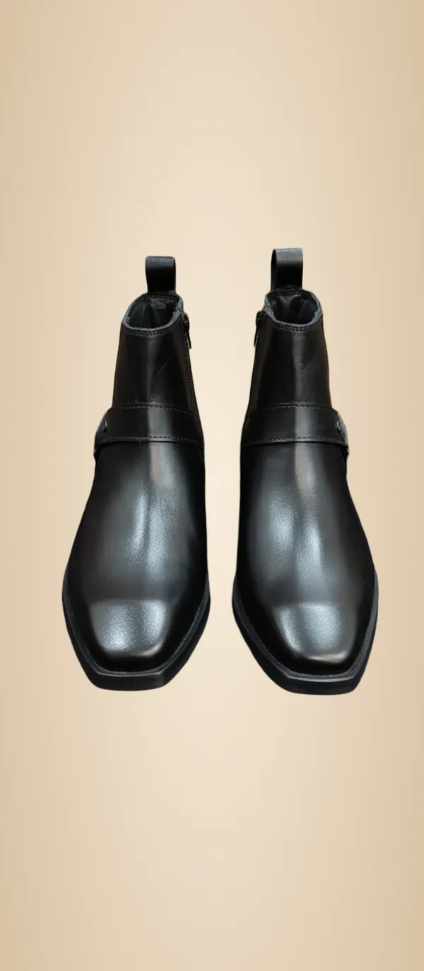 Black_Leather_Premium_And_Elegant_Boots_For_Men