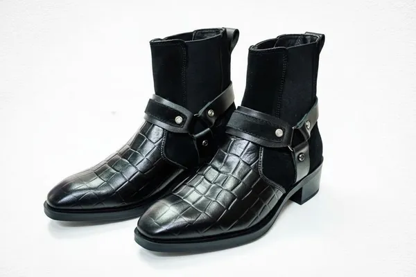 Black_Leather_Premium_And_Elegant_Boots_For_Men