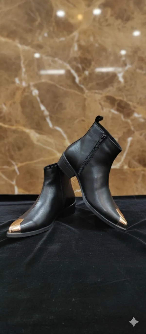 Black_Leather_Premium_And_Elegant_Boots_For_Men