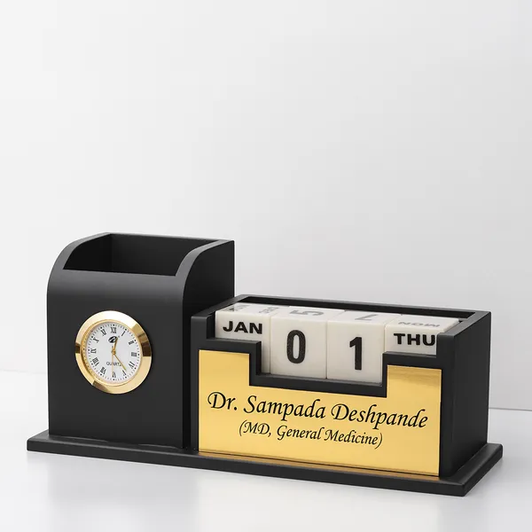 Black_Doctors_Personalised_Calendar_Pen_Stand