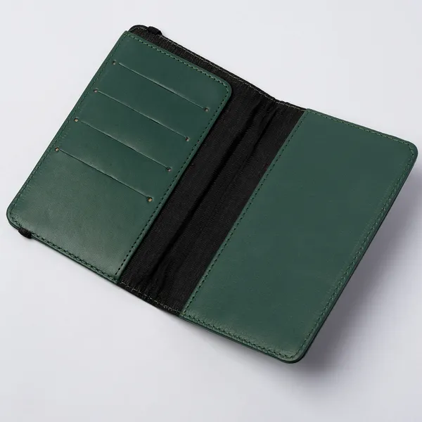 Green_Unisex_Personalised_Passport_Holder