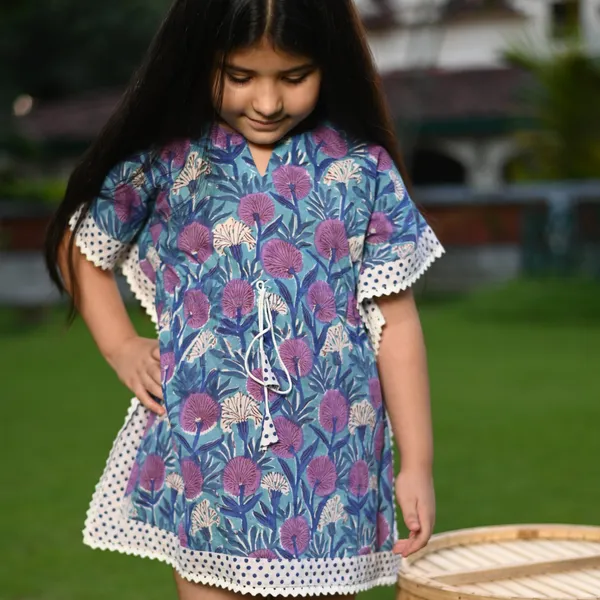 Purple_Block_Printed_cotton_Shorts_Kaftan_Dress_With_Tie_Up_String_For_Girls
