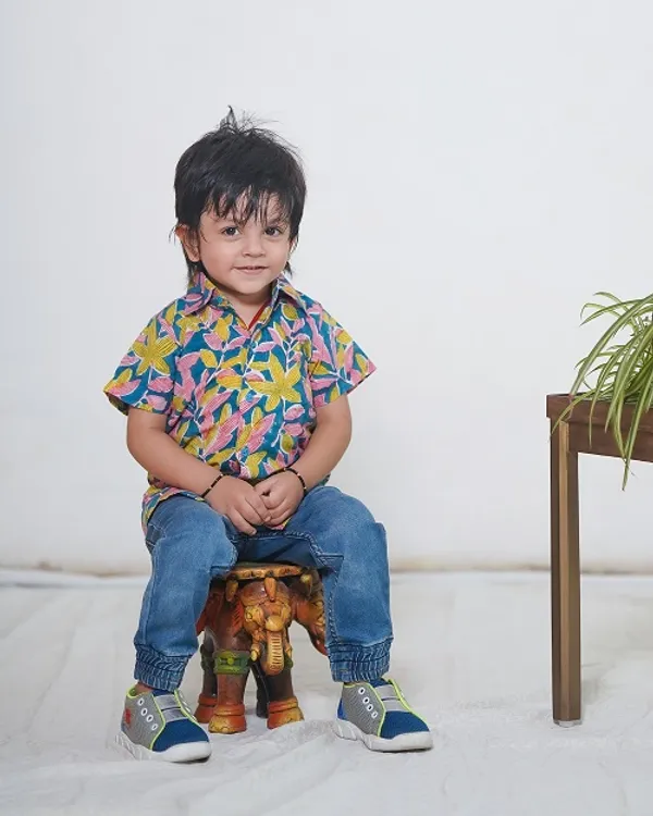 Multicoloured_Cotton_Block_Floral_Printed_Bush_Shirt_For_For_Boys