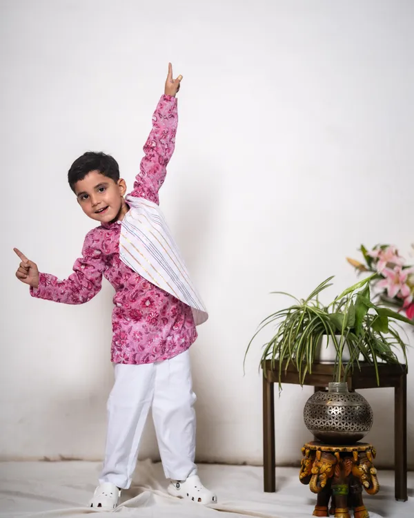Pink_And_White_Overlap_Traditional_Cotton_Block_Print_Kurta_Pyjama_Set_For_Boys