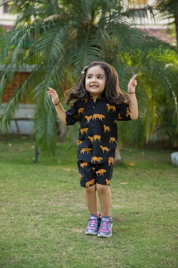 Black_Cheetah_Print_Shirt_Shorts_Co_Ord_Set_For_Girls