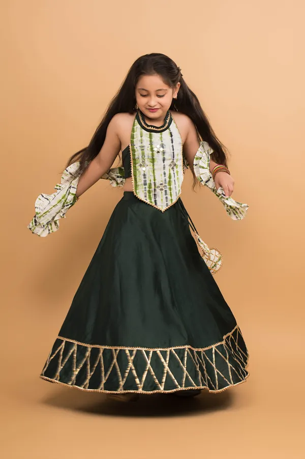 Green_And_White_Solid_Embroidery_Lehnga_Choli_Dupatta_Set