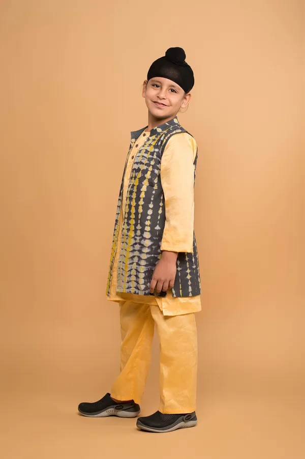 Yellow_And_Grey_Solid_And_Shibori_Kurta_Jacket_Set_For_Boys