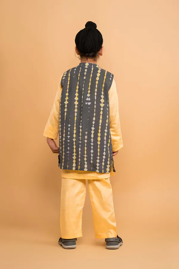 Yellow_And_Grey_Solid_And_Shibori_Kurta_Jacket_Set_For_Boys