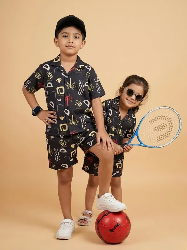 Kids_Unisex_Black_Abstract_Print_Premium_Cotton_Co-Ord_Set