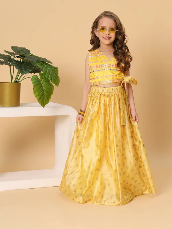 Yellow_Two_Piece_Party_Wear_Lehnga_Top_Set_For_Girls