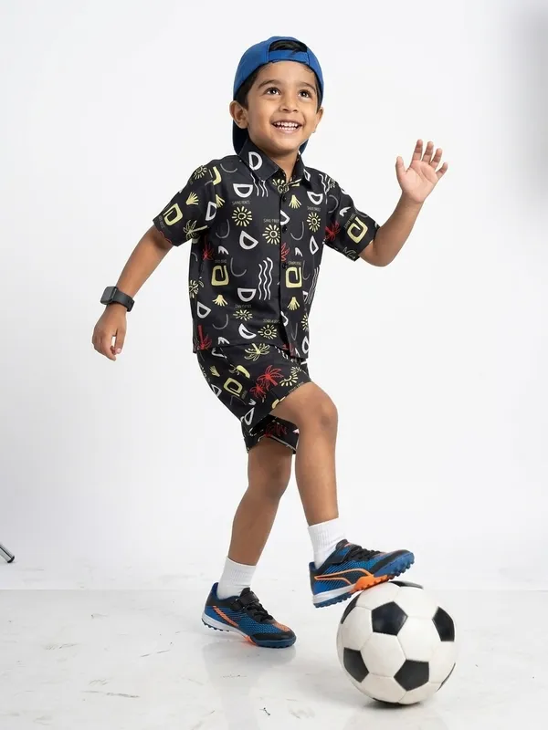 Kids_Unisex_Black_Abstract_Print_Premium_Cotton_Co-Ord_Set